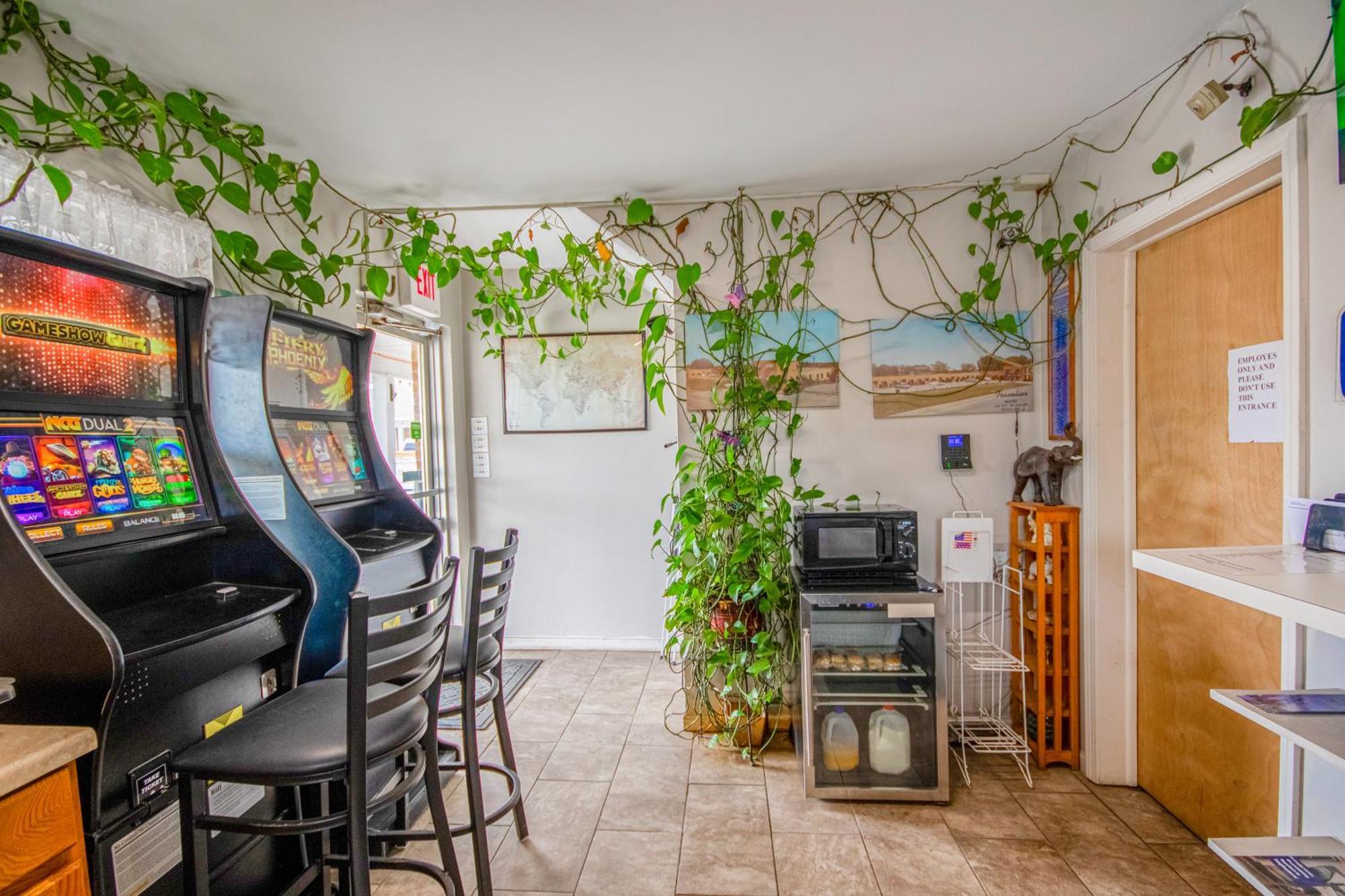 Oyo Travelier Motel Macon Exterior foto